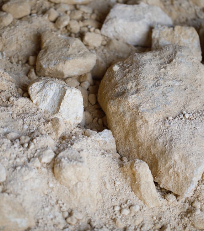 Close-up of beige stones and gravel (Hanasaka Stone)